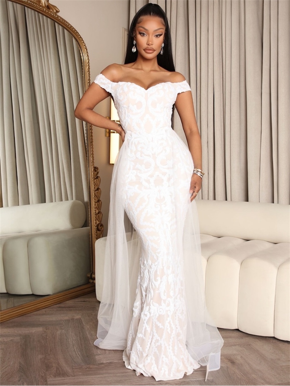 Off-Shoulder Lace Mermaid Bridal Gown with Tulle Overlay - M